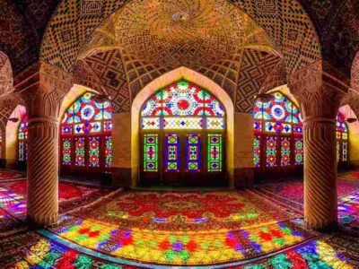 13d75199 7e92 420b 84e9 e4adcfc98f2f 400x300 - جاذبه گردشگری شهرراز و فرهنگ شیراز